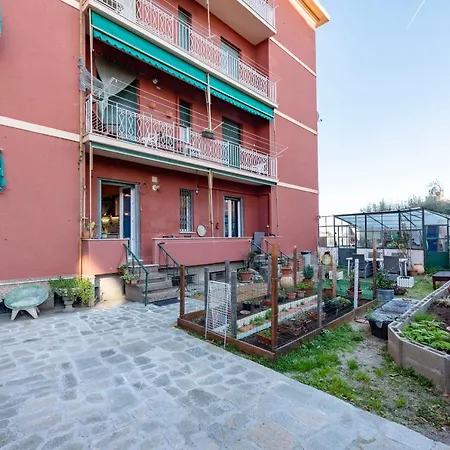 Joivy Family Flat With Garden And Parking 아파트