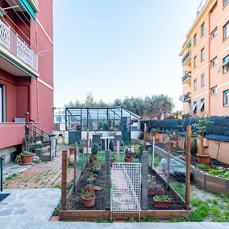 Lejlighed Joivy Family Flat With Garden And Parking Genova