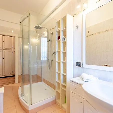 Joivy Family Flat With Garden And Parking *